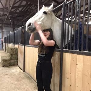 Meet your Posher, Emma